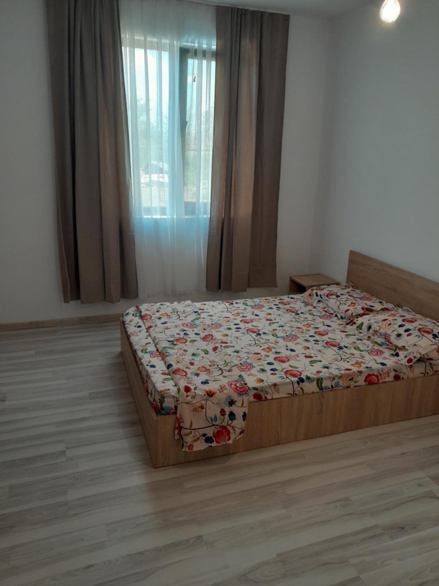 Camelia Hotel เอโฟริเอนอร์ด ภายนอก รูปภาพ